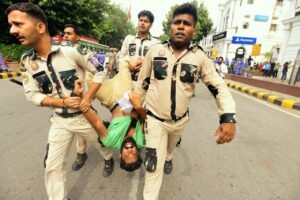 जंतर मंतर खाली कराने के निहितार्थ