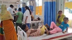 बगहा में खिचड़ी खाने से एक ही परिवार थे तेरह बच्चे बीमार