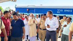 मसरख अमृत भारत स्टेशन का डीआरएम ने किया निरीक्षण