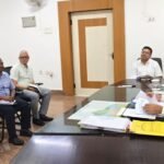 निष्पक्ष एवं शांतिपूर्ण मतदान कराएं: जिला निर्वाचन पदाधिकारी